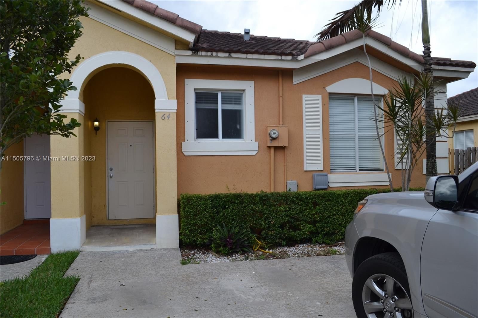 Real estate property located at 64 15th Ter #64, Miami-Dade County, MOWRY VILLAS, Homestead, FL