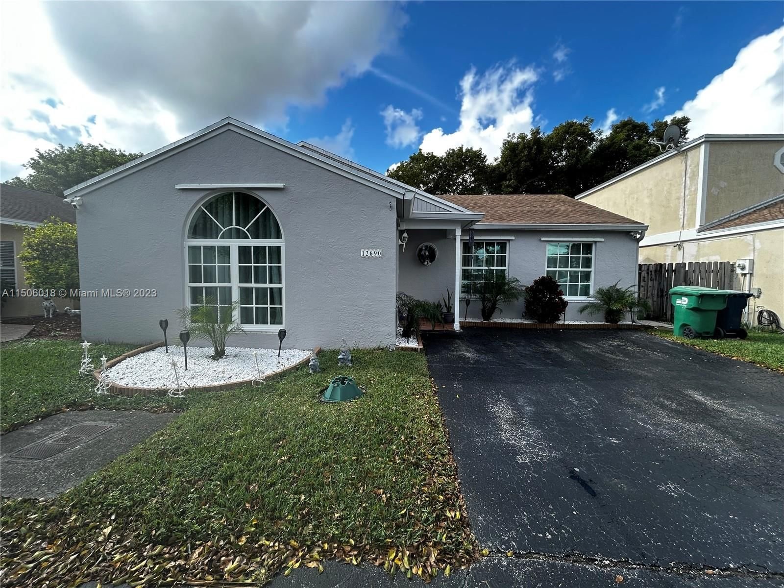 Real estate property located at 12690 146th Ter, Miami-Dade County, DEERWOOD VILLAS SEC 1, Miami, FL