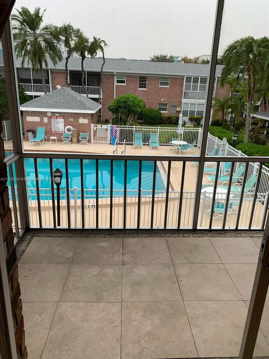 Real estate property located at 3515 41st Terrace #224, Pinellas County, PATRIOT SQUARE APTS, St Petersburg, FL