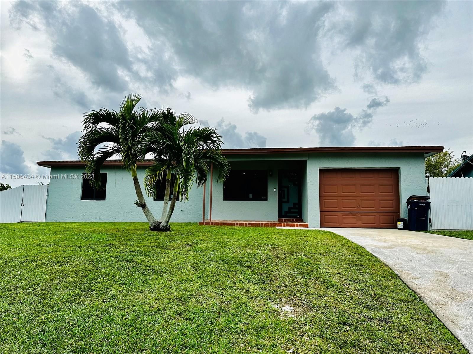 Real estate property located at 26232 124th Pl, Miami-Dade County, MEADOW WOODMANOR SEC 2, Homestead, FL