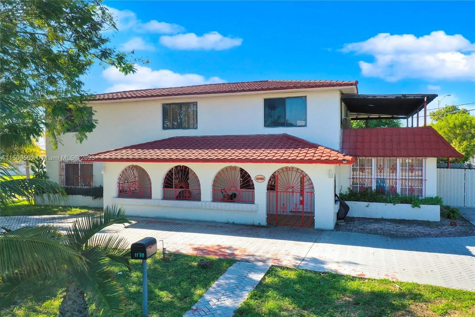 Real estate property located at 1100 8th Ct, Miami-Dade County, SUN-TAN VILLAGE SEC 4, Hialeah, FL