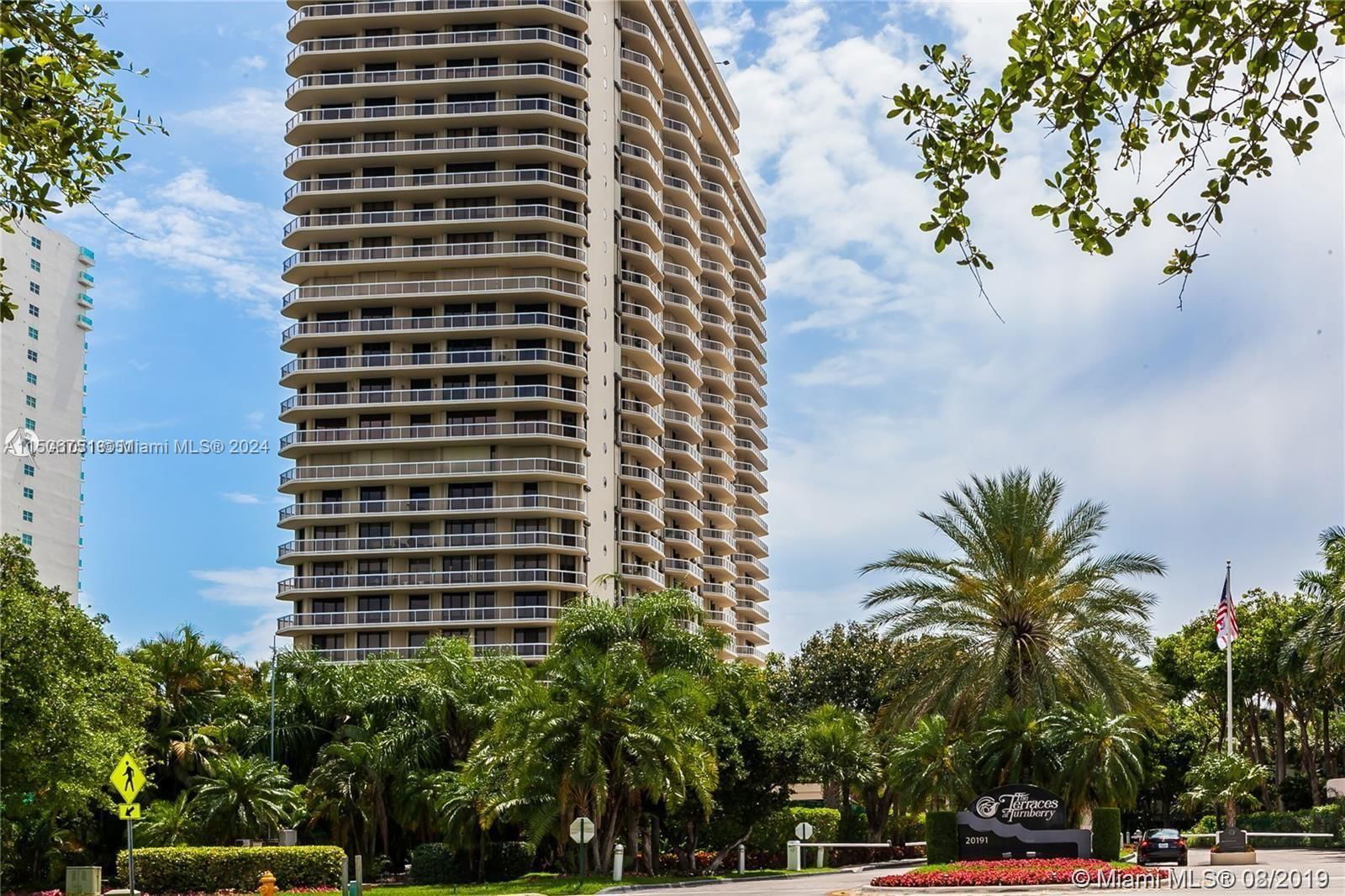 Real estate property located at 20191 Country Club Dr #2104, Miami-Dade County, TERRACES NORTH TURNBERRY, Aventura, FL