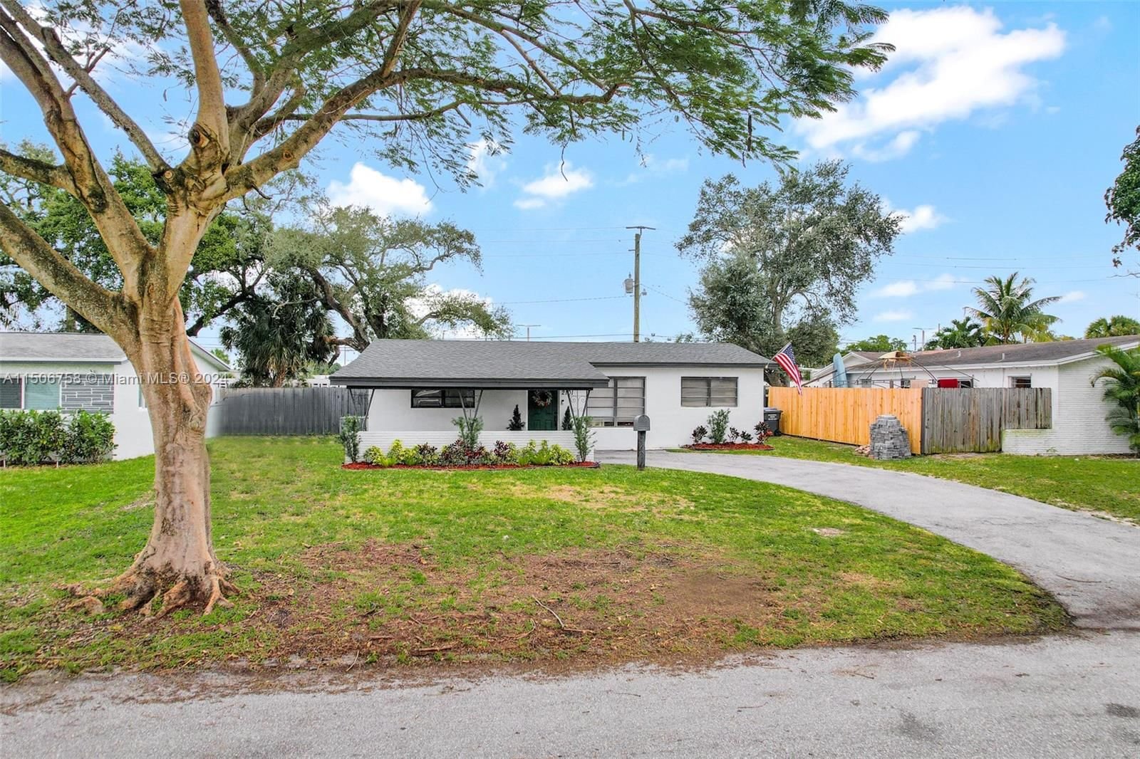 Real estate property located at 2101 61st Ave, Broward County, SUNSHINE PARK ESTATES, Hollywood, FL