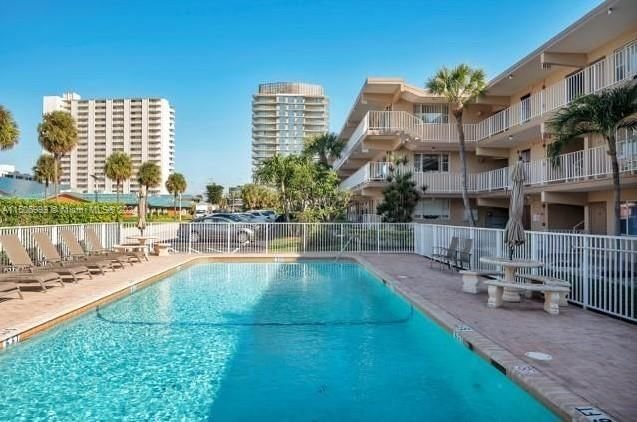 Real estate property located at 3200 7th Ct #307B, Broward County, OCEANSIDE APARTMENTS CO-O, Pompano Beach, FL