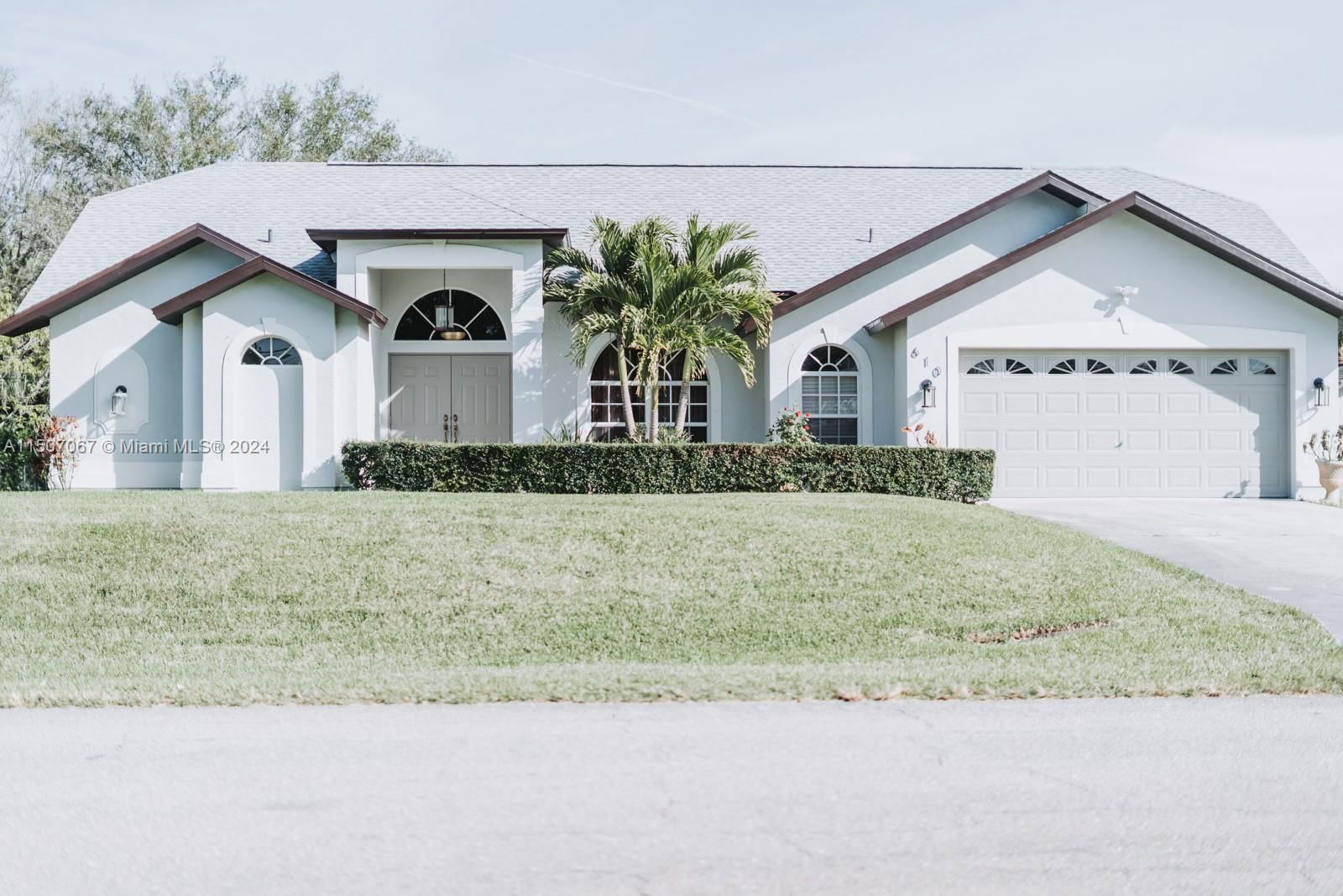 Real estate property located at 610 ROBERT AVE, Lee County, LEHIGH ACRES, Lehigh Acres, FL