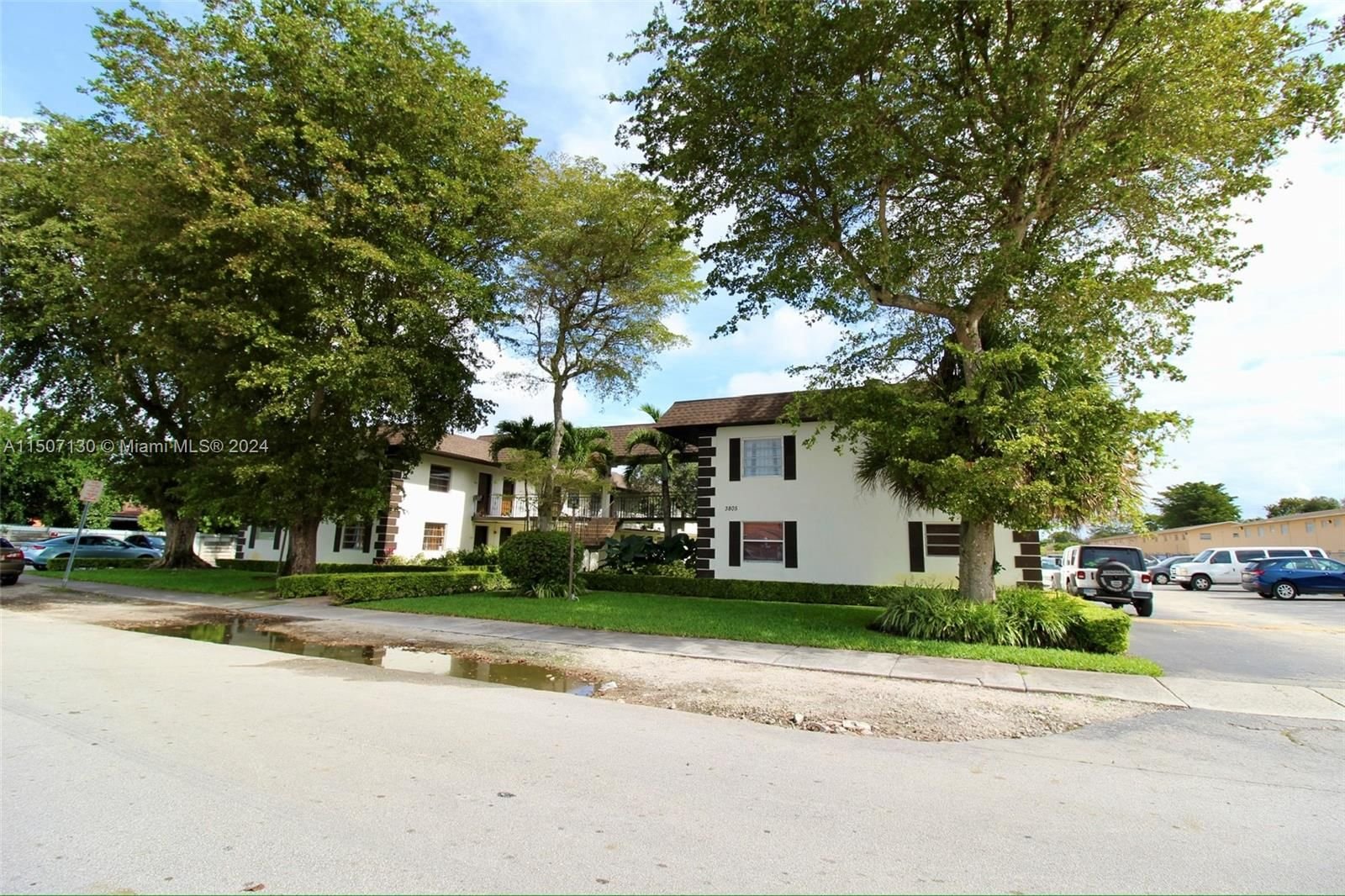 Real estate property located at 3805 103rd Ave #105, Miami-Dade County, SPRINGWOOD TOWNHOMES COND, Miami, FL
