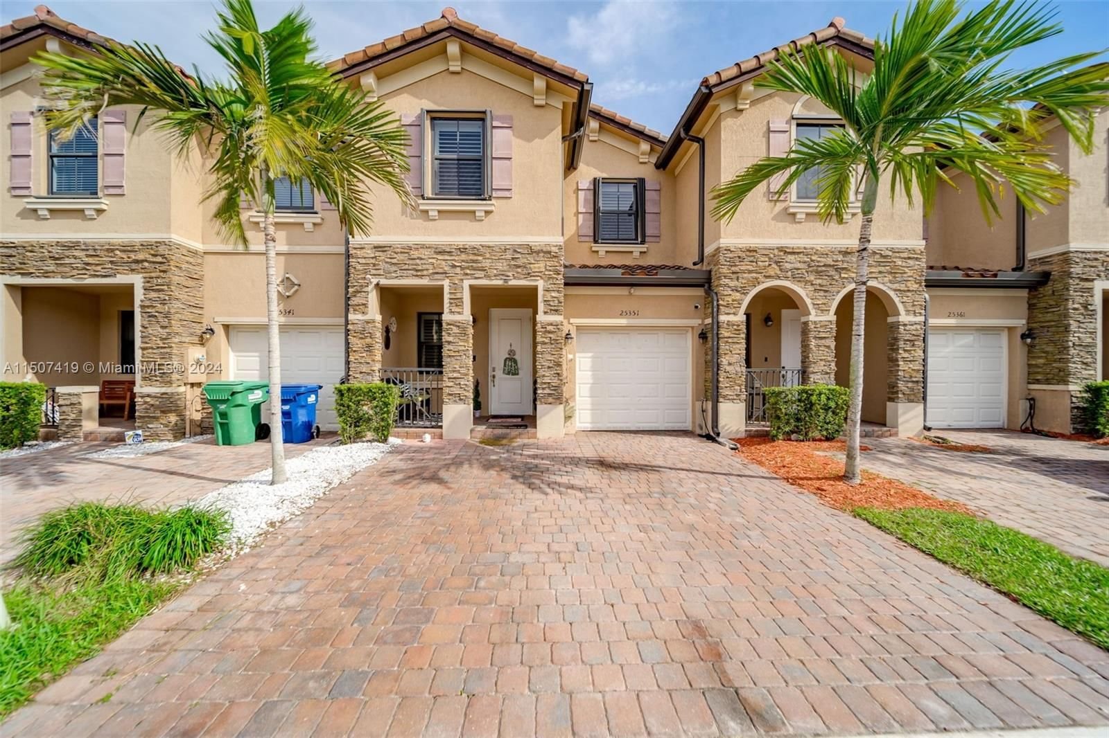 Real estate property located at 25351 115th Ct, Miami-Dade County, COCO PALM ESTATES, Homestead, FL