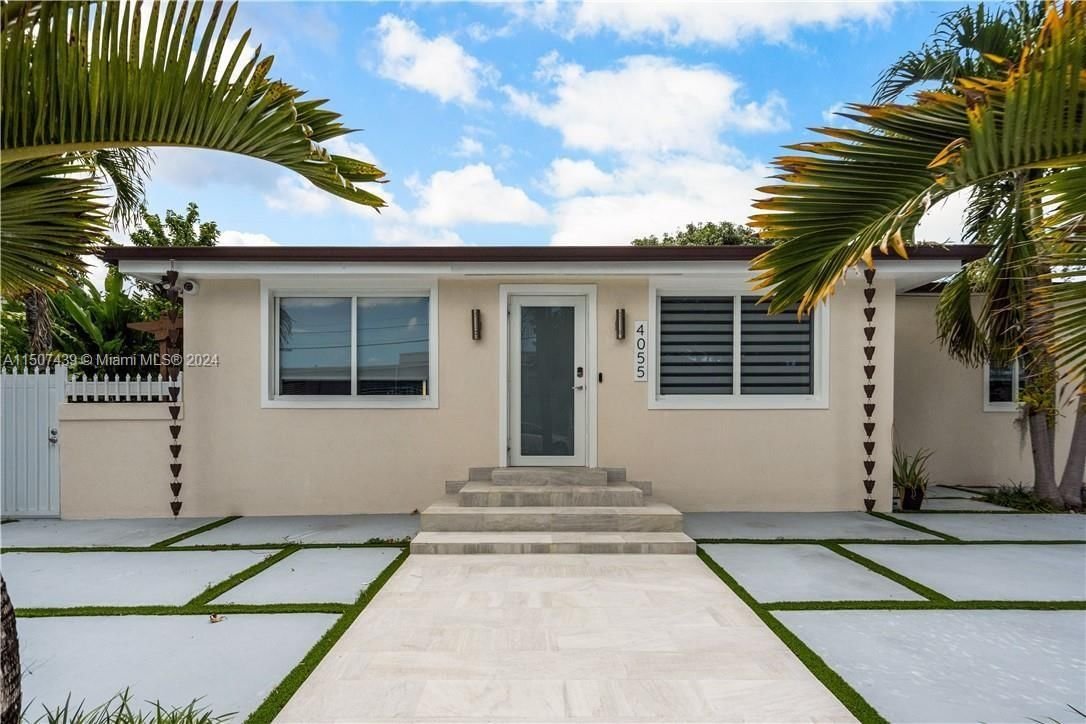 Real estate property located at 4055 7th St, Miami-Dade County, LE JEUNE PLACE, Miami, FL