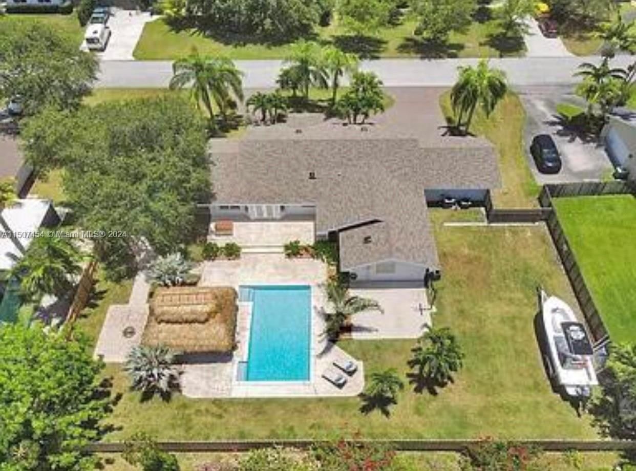 Real estate property located at 17640 85th Ave, Miami-Dade County, RICHARD ESTATES, Palmetto Bay, FL