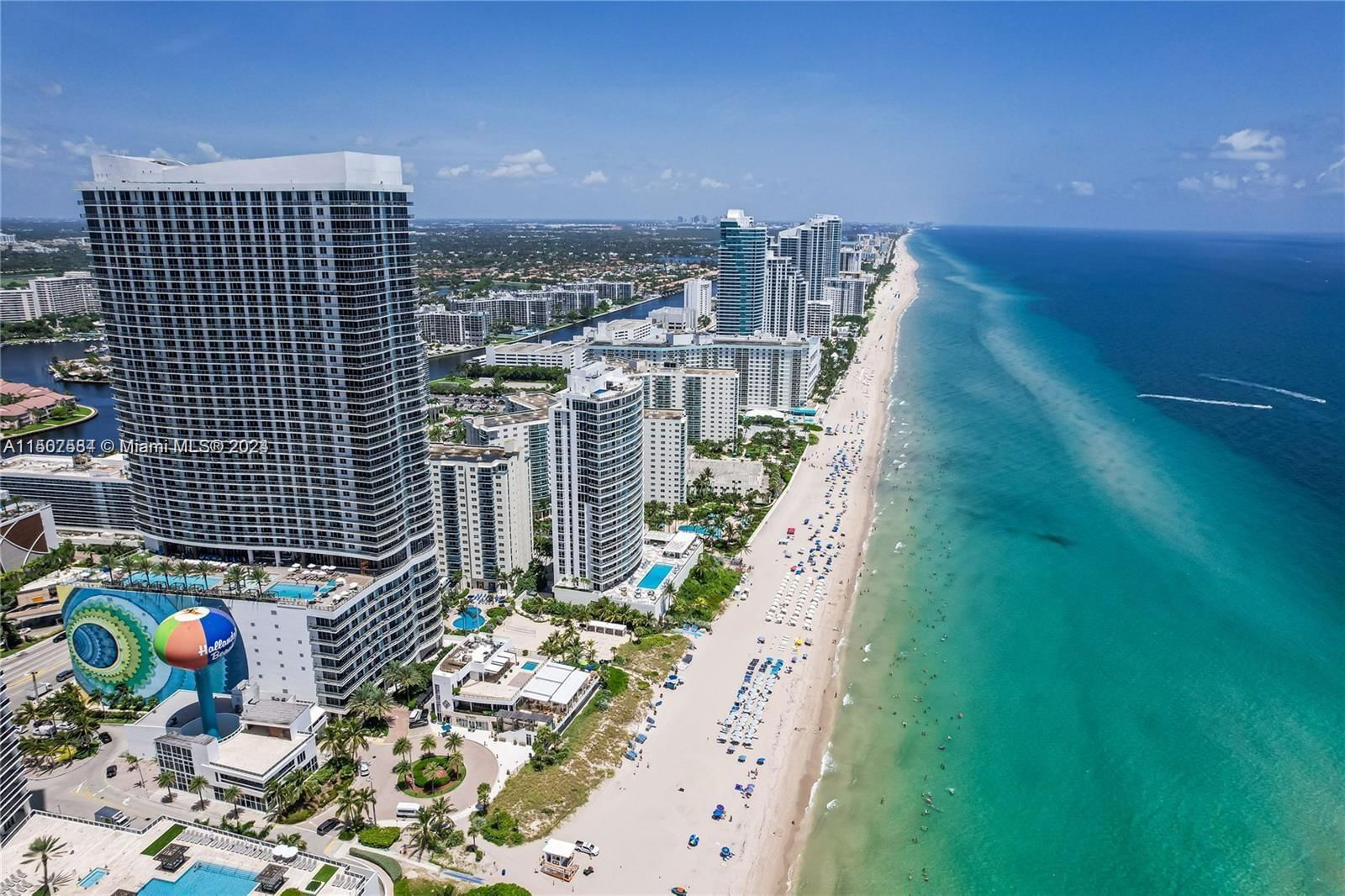 Real estate property located at 4111 Ocean Dr #2404, Broward, 4111 SOUTH OCEAN DRIVE CO, Hollywood, FL