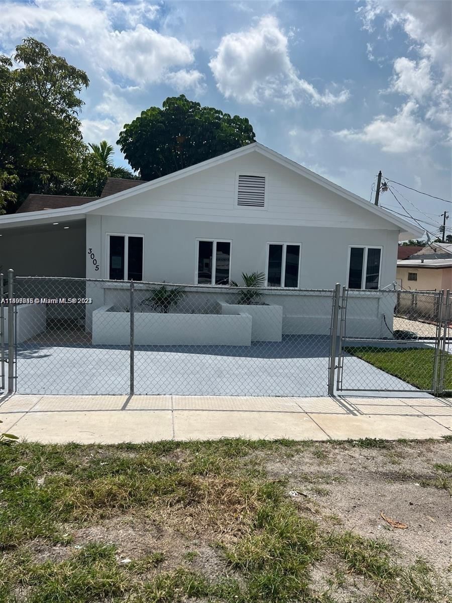 Real estate property located at 3005 31st Ave, Miami-Dade County, MELROSE HEIGHTS SEC 3, Miami, FL