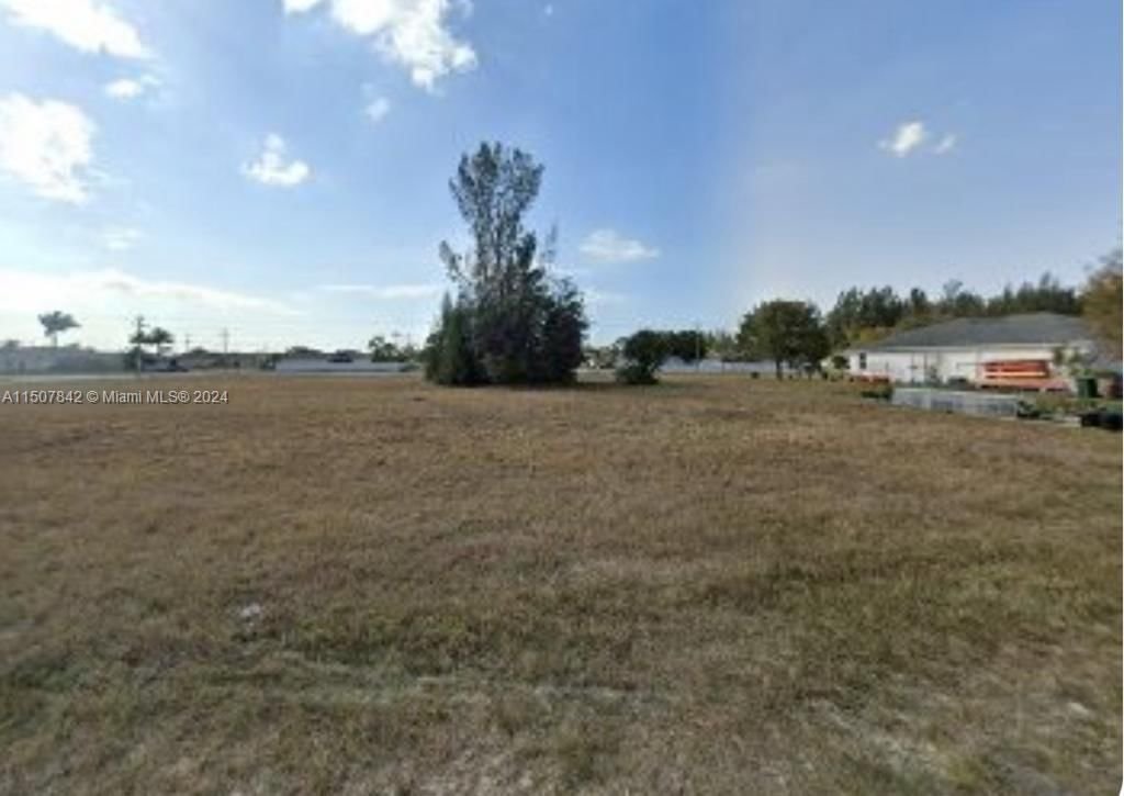 Real estate property located at 1218 15  pl, Other Florida County, CAPE CORAL, Other City - In The State Of Florida, FL