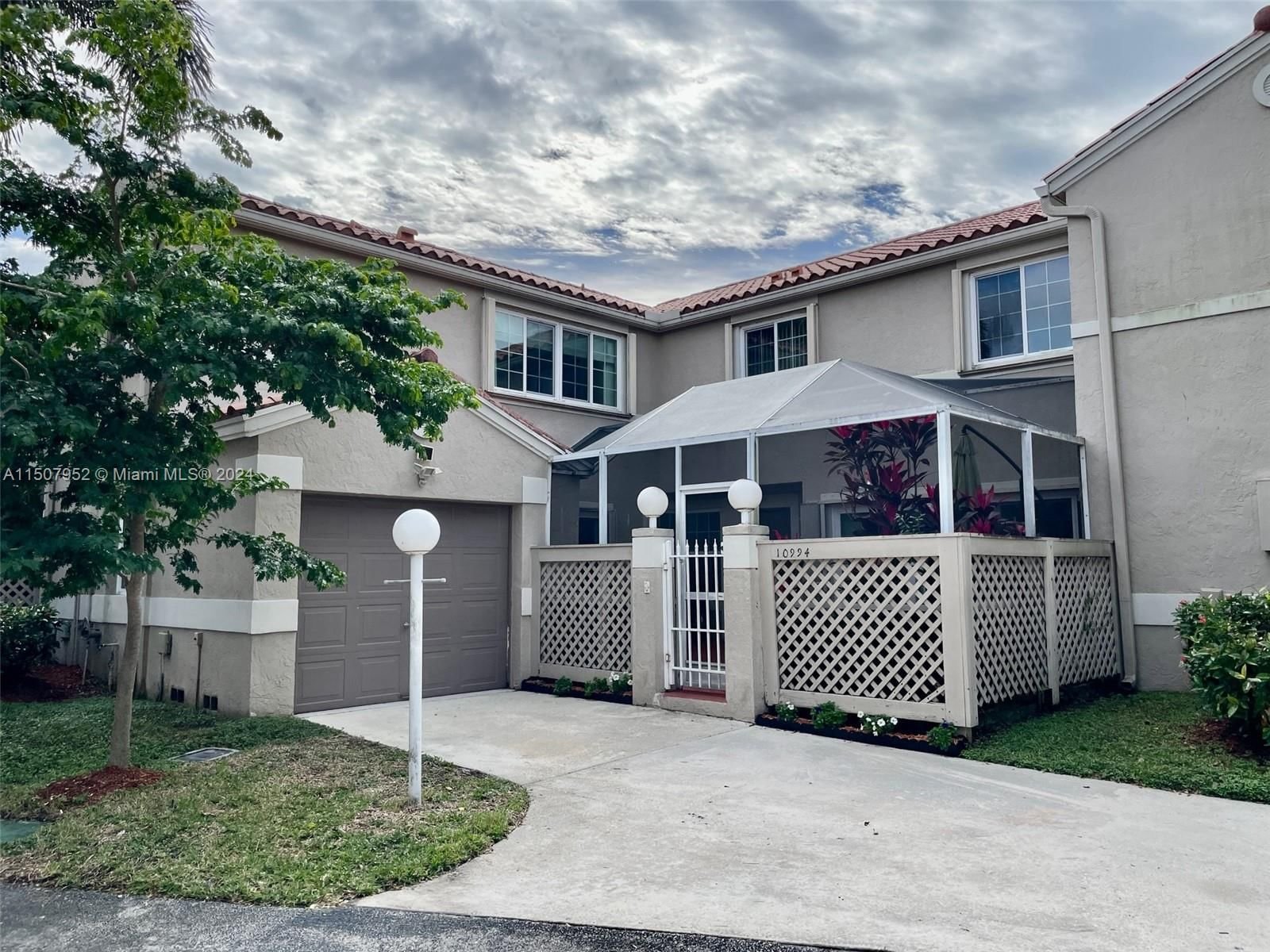 Real estate property located at 10994 Neptune Dr #10994, Broward County, EMBASSY LAKES, Cooper City, FL