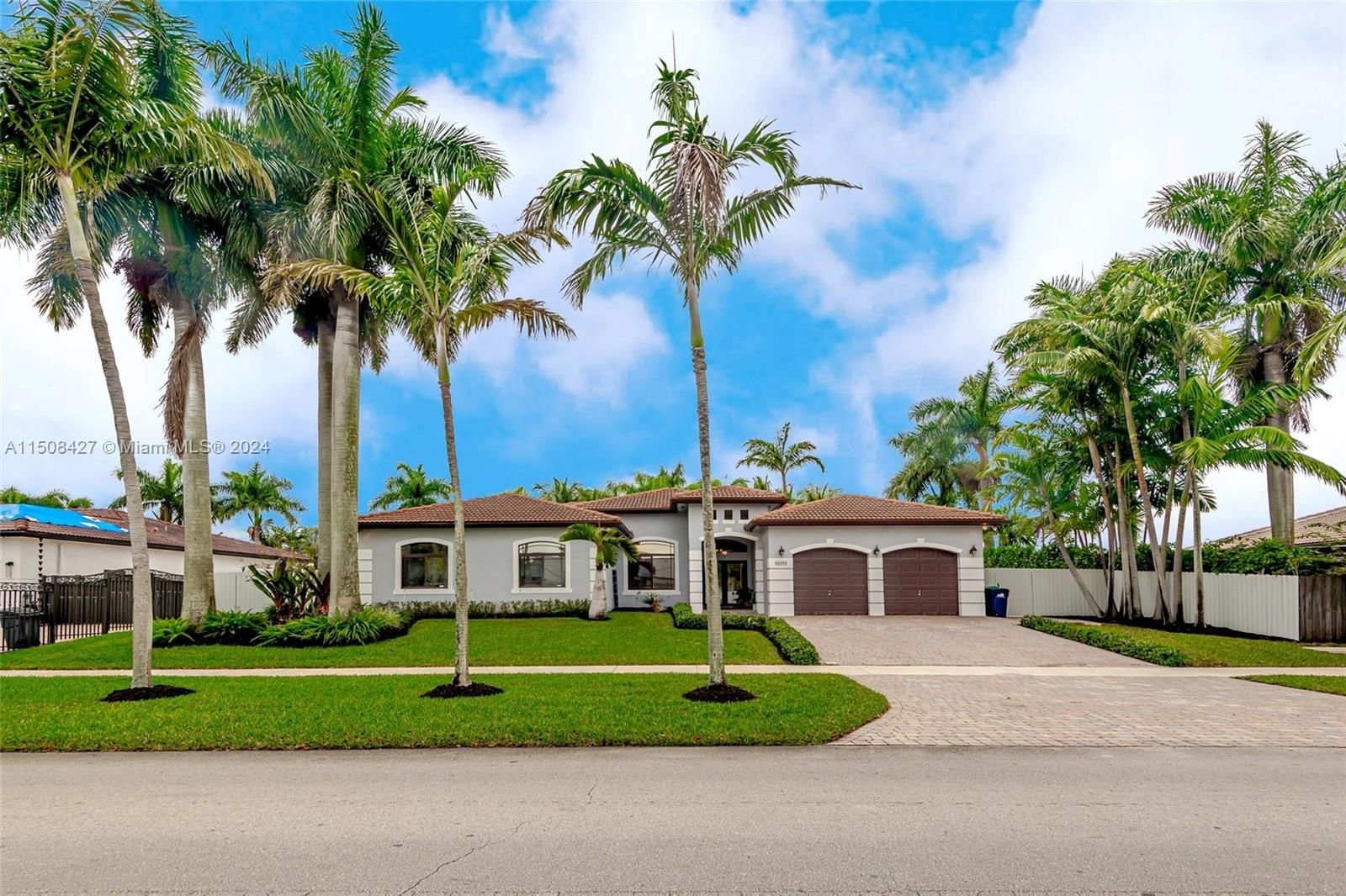 Real estate property located at 20490 132nd Ave, Miami-Dade County, SEA PINES ESTATES, Miami, FL