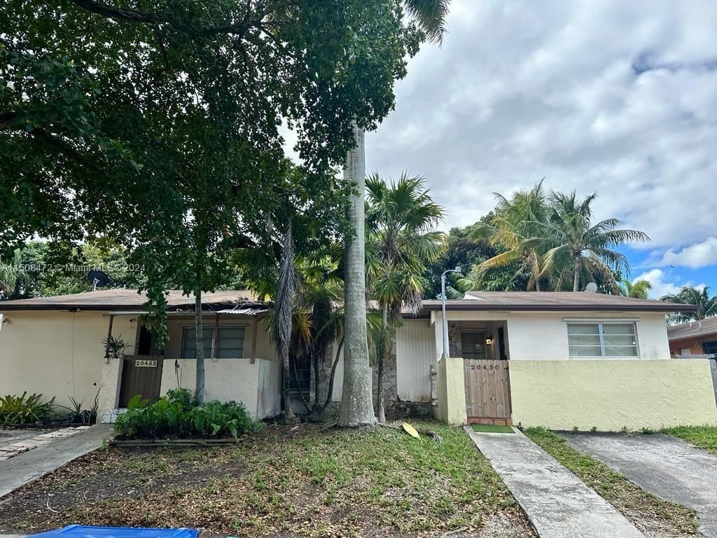 Real estate property located at 20450 92nd Pl, Miami-Dade County, SAGA VIEW, Cutler Bay, FL