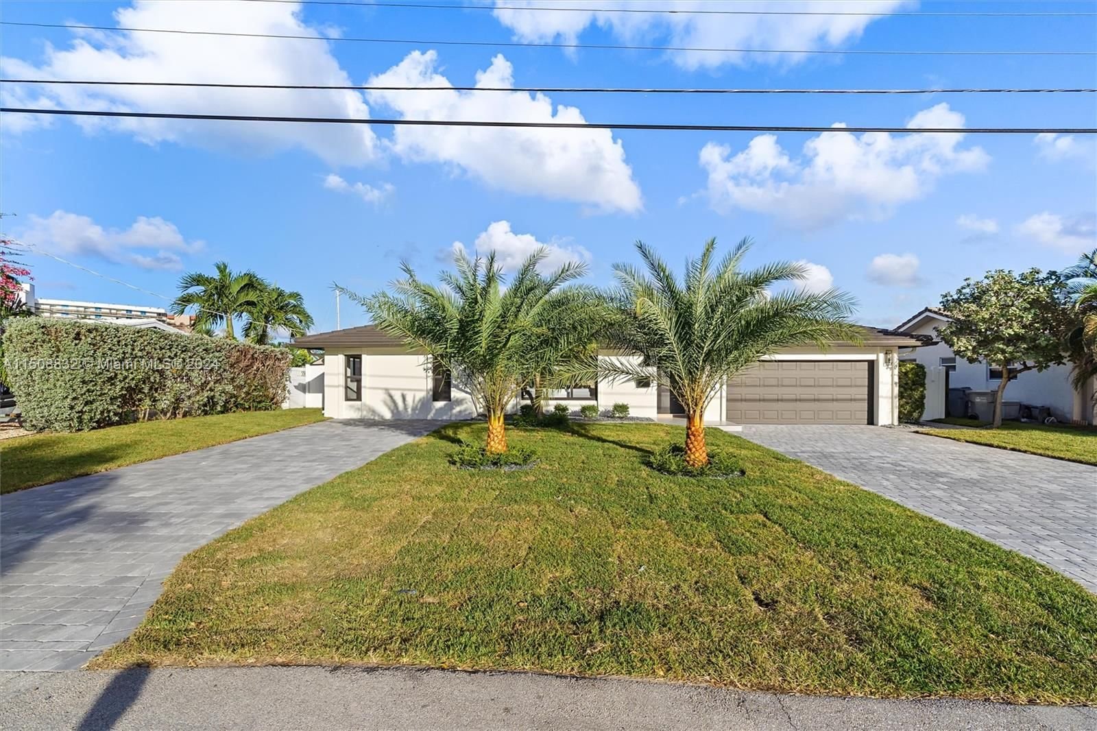 Real estate property located at 1320 27th Ter, Broward County, COUNTRY CLUB ISLES, Pompano Beach, FL
