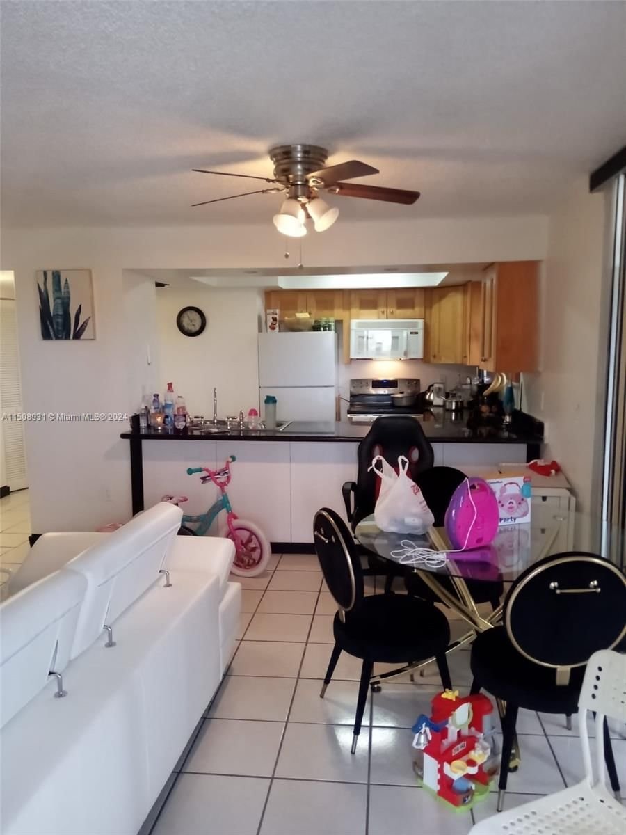 Real estate property located at 16220 2nd Ave #414, Miami-Dade County, PARKWAY GROVE CONDO PART, Miami, FL