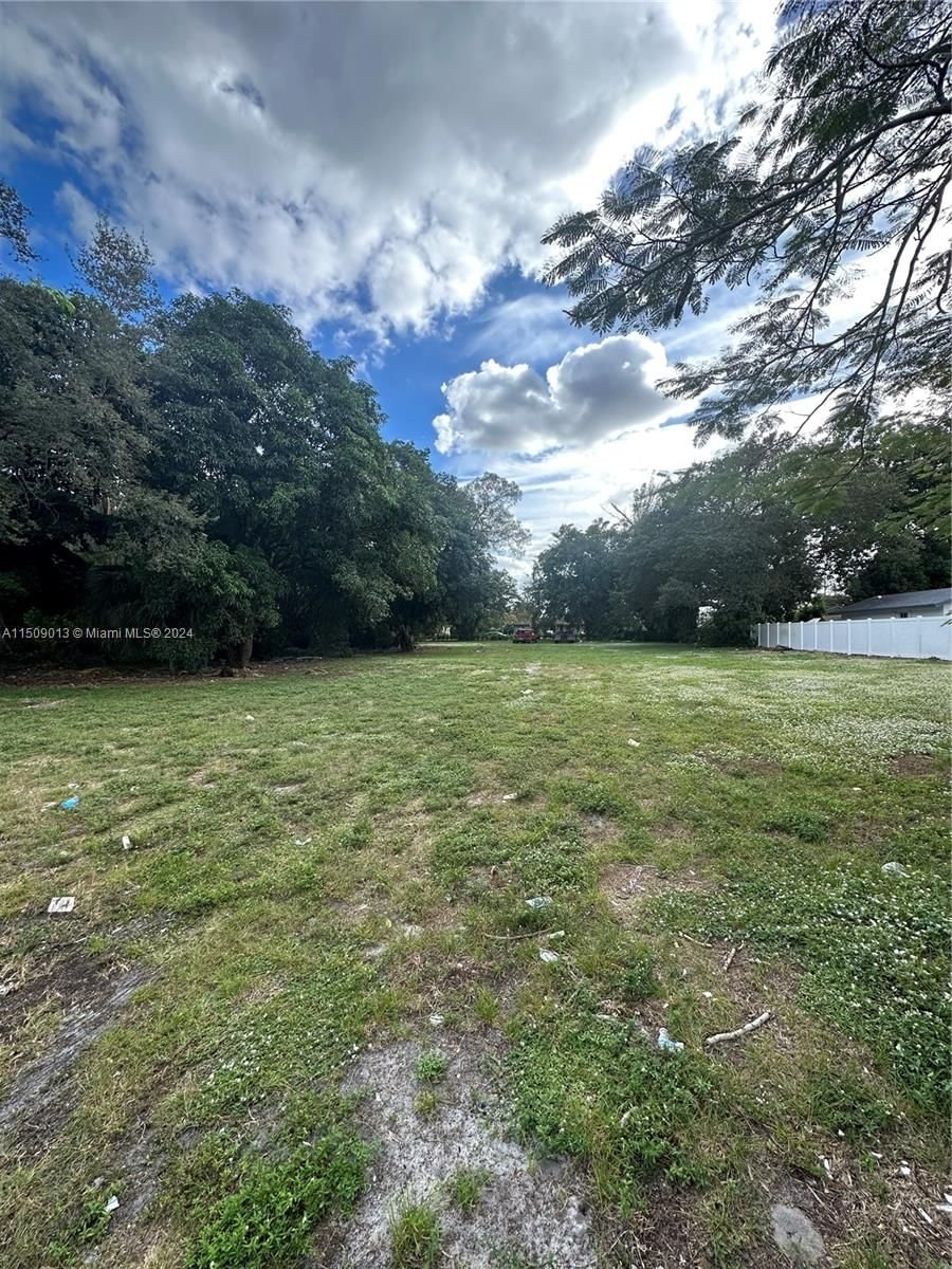 Real estate property located at 100 165th st (2), Miami-Dade County, BISC GARDENS SEC C, Miami, FL