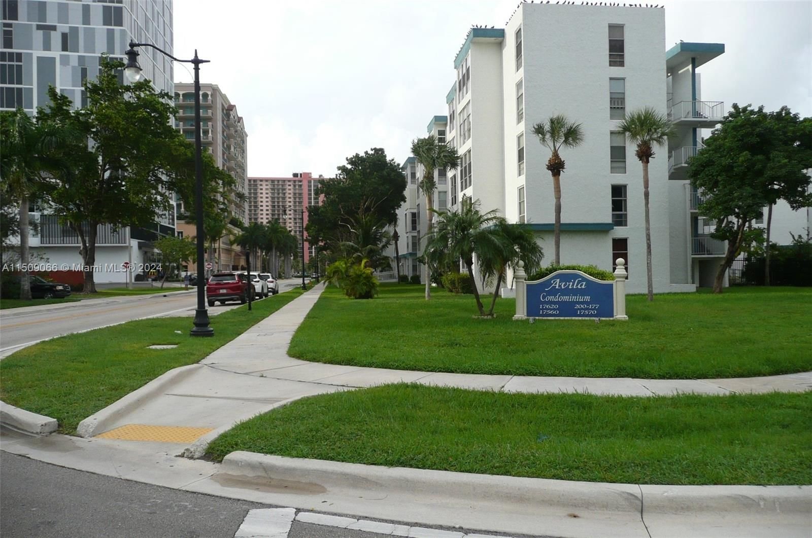 Real estate property located at 200 177th Dr #315, Miami-Dade County, AVILA CONDO, Sunny Isles Beach, FL