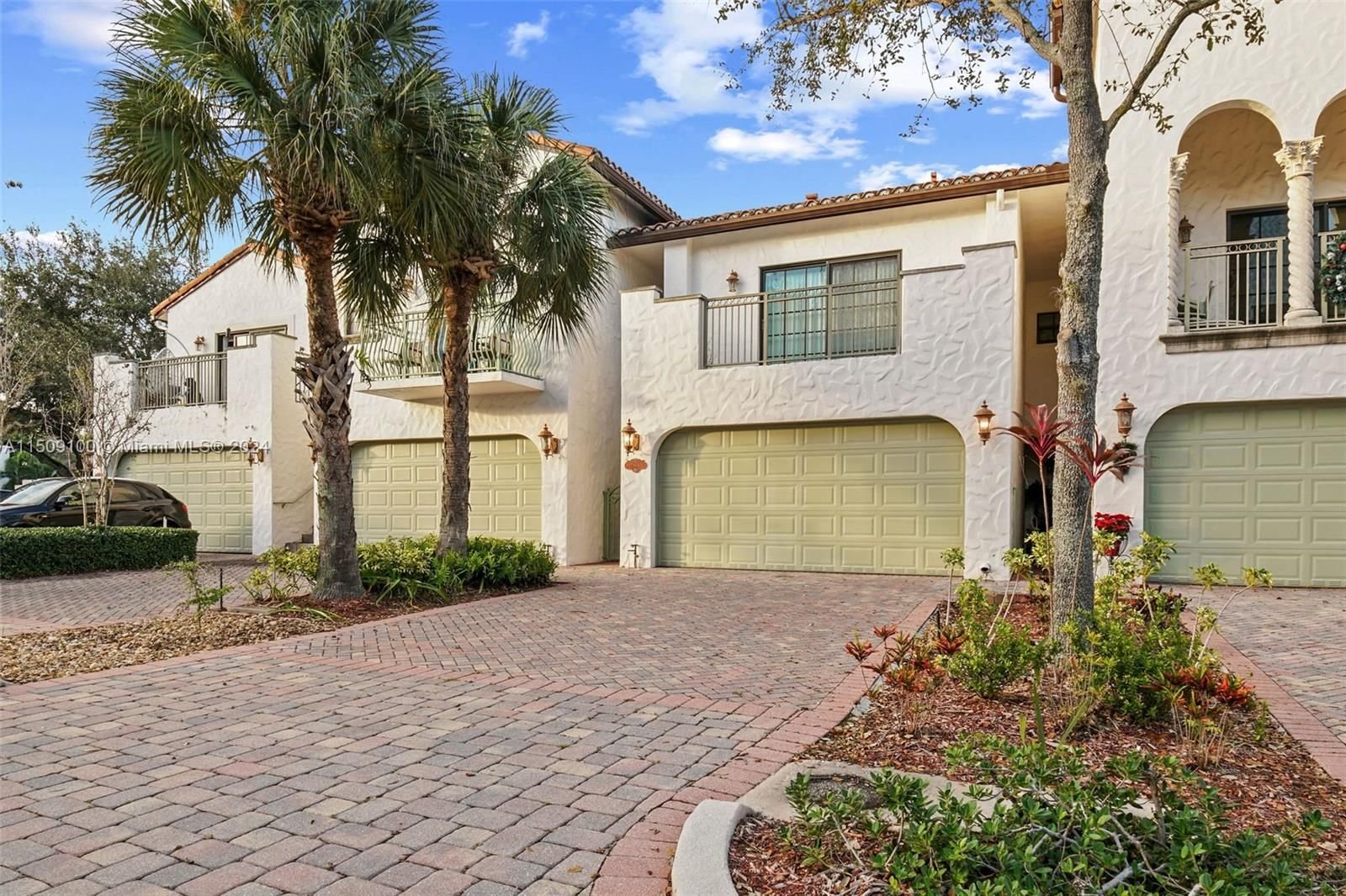 Real estate property located at 2869 Hidden Harbour Ct, Broward County, Oaks at Hidden Harbour, Fort Lauderdale, FL