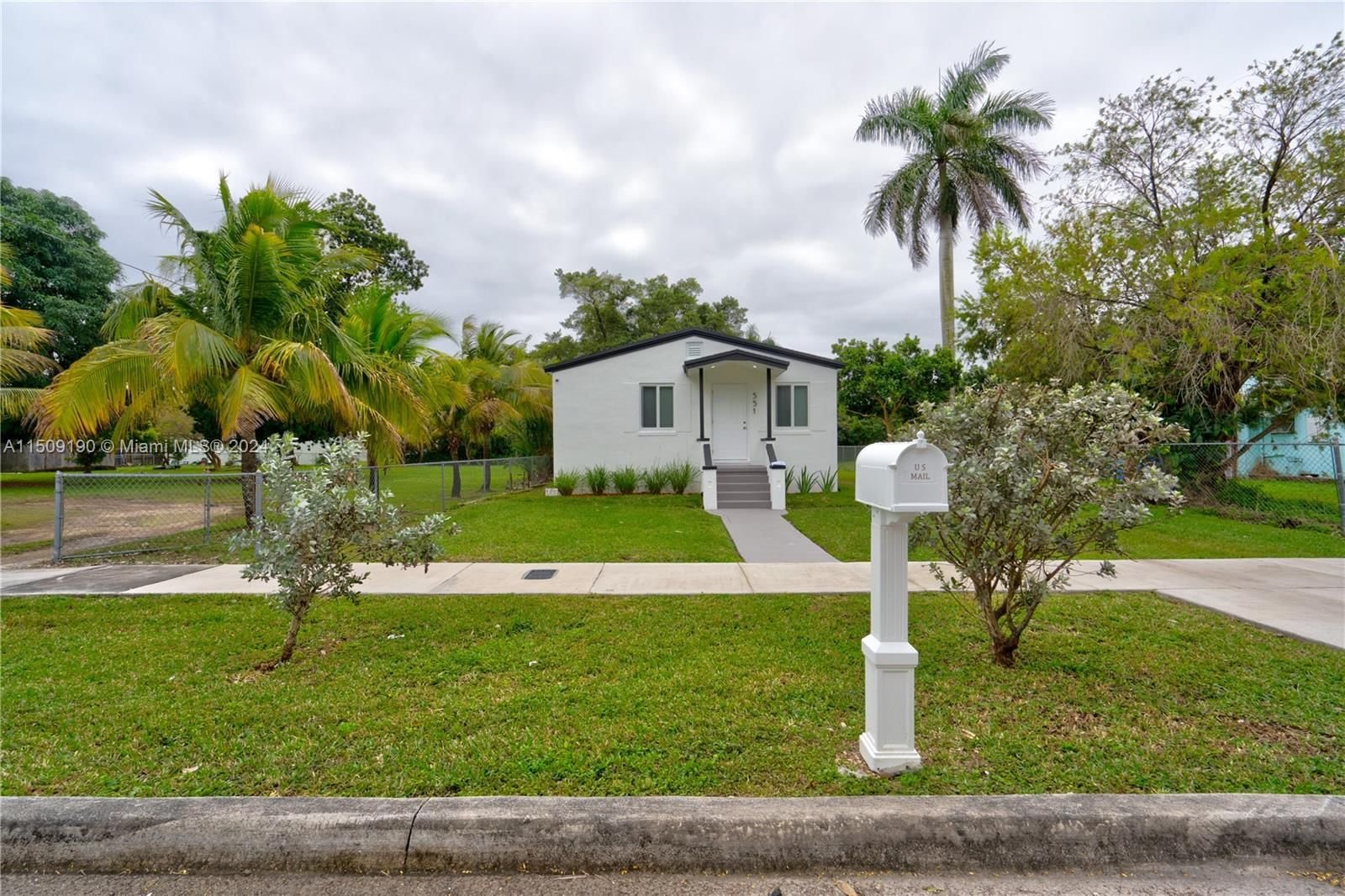 Real estate property located at 551 2nd St, Miami-Dade County, TOWN OF FLORIDA CITY, Florida City, FL