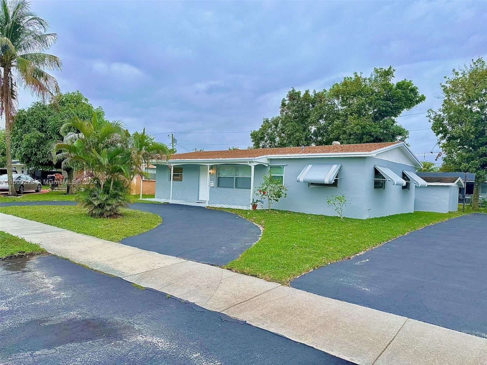 Real estate property located at 980 200th Ter, Miami-Dade County, SIERRA MIRADA SEC 2 4TH A, Miami, FL