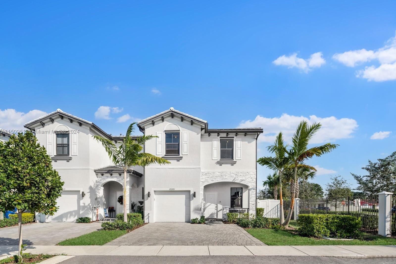 Real estate property located at 20301 4th Ct #20301, Miami-Dade County, VISTA LAGO, Miami Gardens, FL