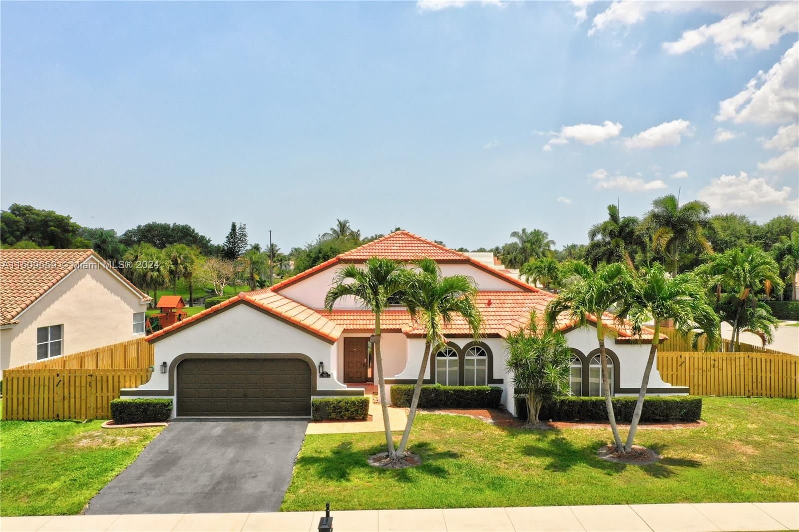 Real estate property located at 2942 Orchard Cir, Broward County, FOREST RIDGE SINGLE FAMILY, Davie, FL