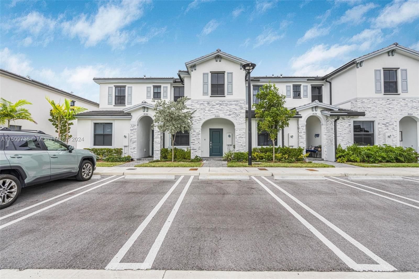 Real estate property located at 18180 148th Rd #18180, Miami-Dade County, BOWTIE SUBDIVISION, Miami, FL