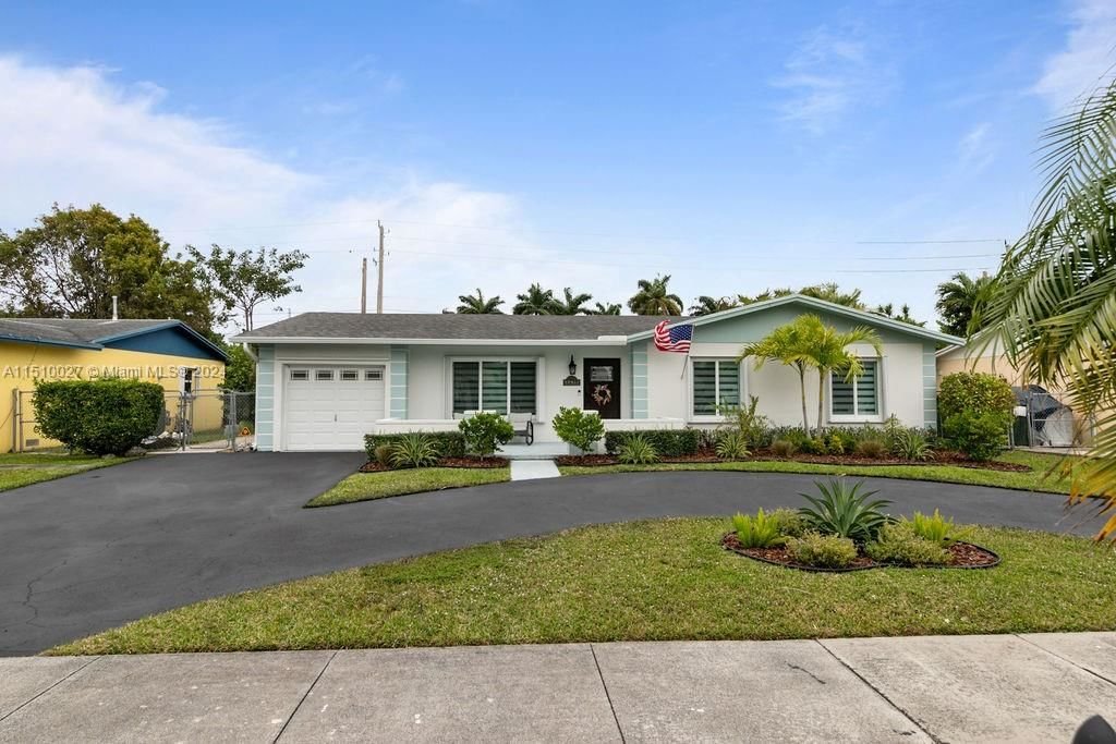 Real estate property located at 12511 104th Ter, Miami-Dade County, DEVON-AIRE ESTATES SEC 6, Miami, FL