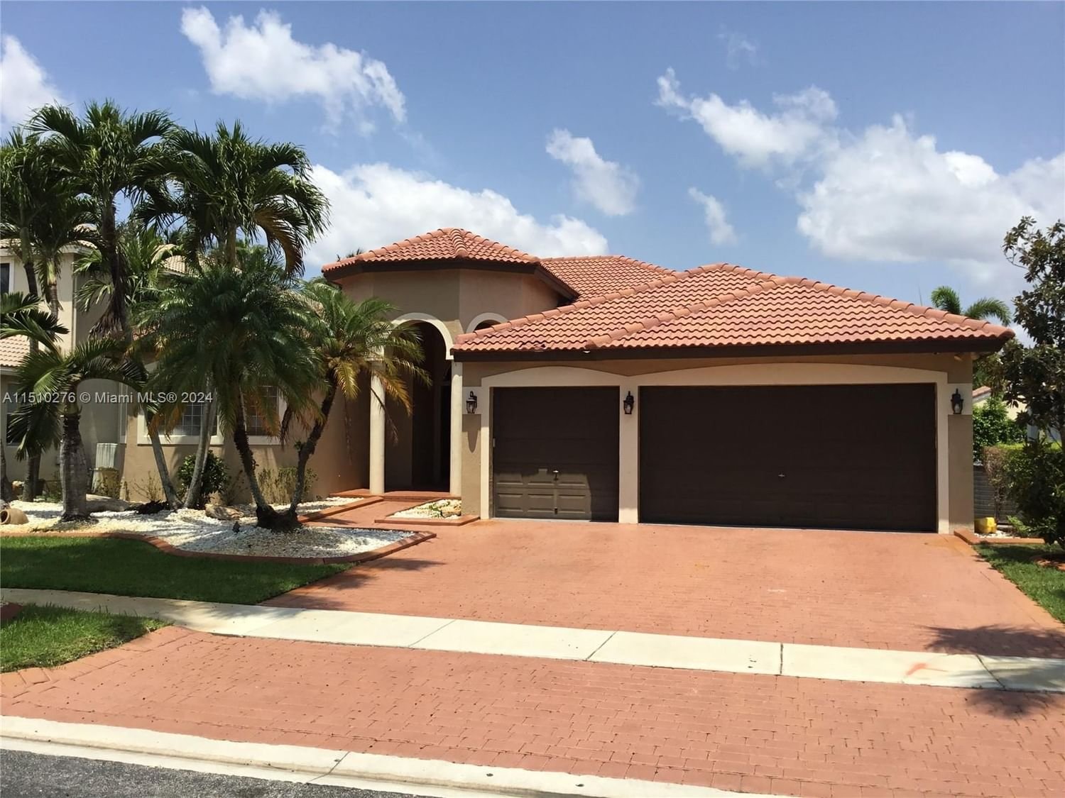 Real estate property located at 3240 189th Ave, Broward County, SUNSET LAKES PLAT ONE, Miramar, FL