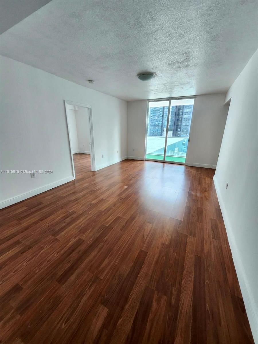 Real estate property located at 1250 miami ave #1004, Miami-Dade County, VUE AT BRICKELL CONDO, Miami, FL