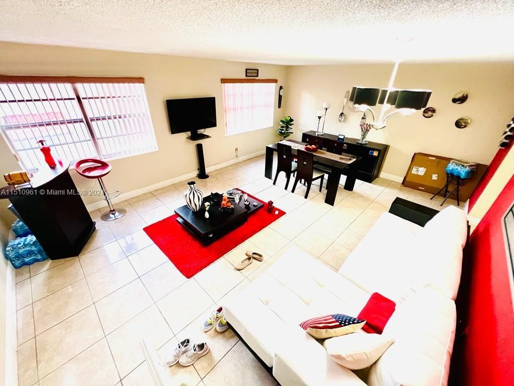 Real estate property located at 1305 53rd St #301, Miami-Dade County, VILLA CATALINA CONDO, Hialeah, FL