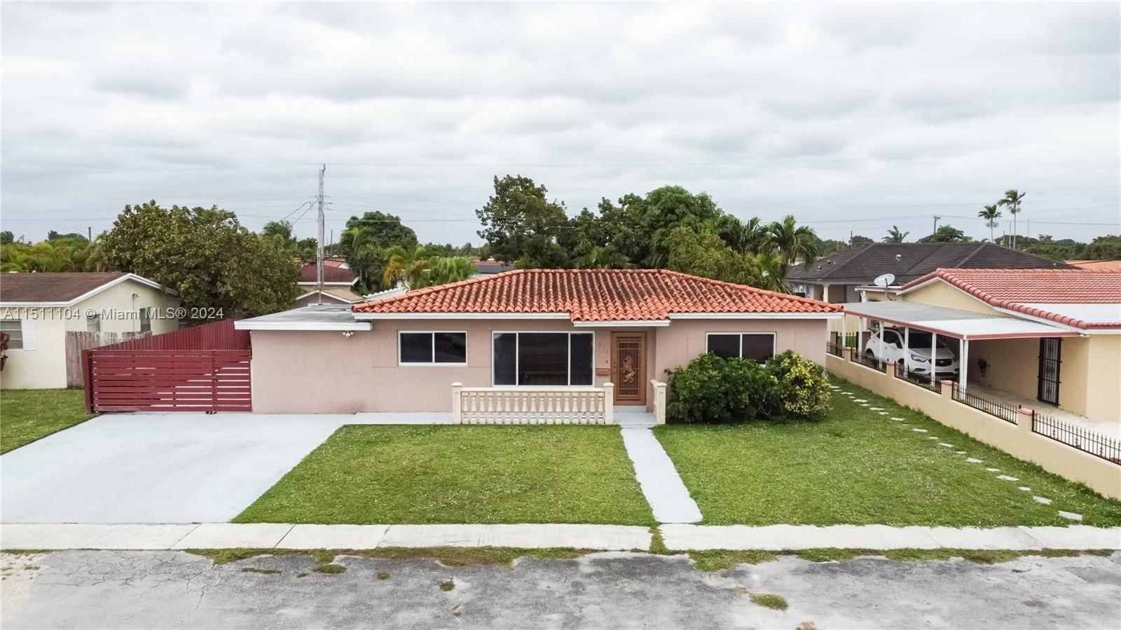 Real estate property located at 511 39th St, Miami-Dade County, WESTHAVEN PARK, Hialeah, FL