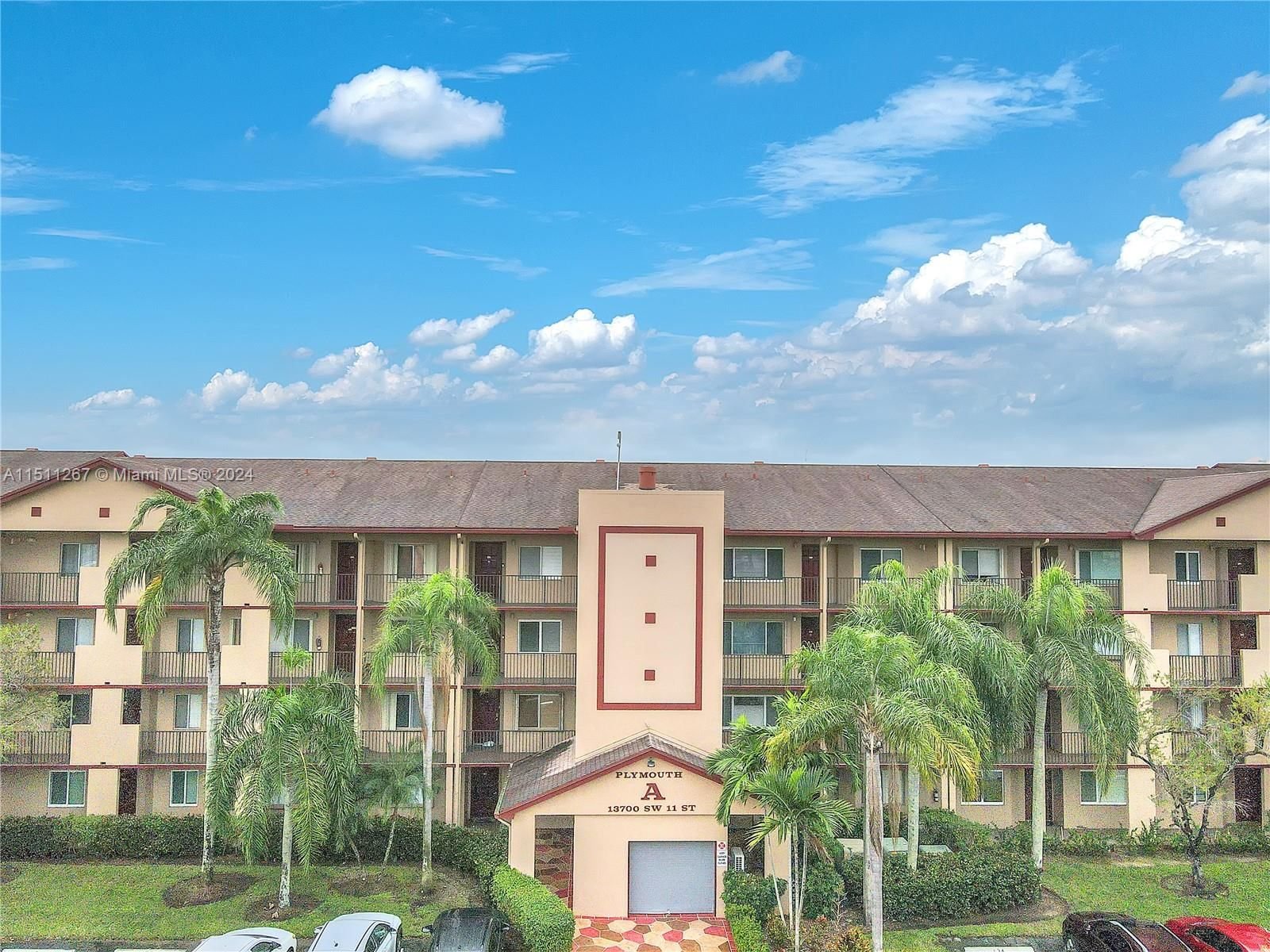 Real estate property located at 13700 11th St #304A, Broward County, PLYMOUTH AT CENTURY VILLAG, Pembroke Pines, FL