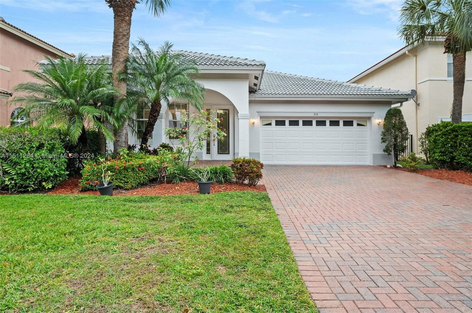 Real estate property located at 310 Venice Blvd, Palm Beach County, BELLA TERRA PUD 4, Royal Palm Beach, FL