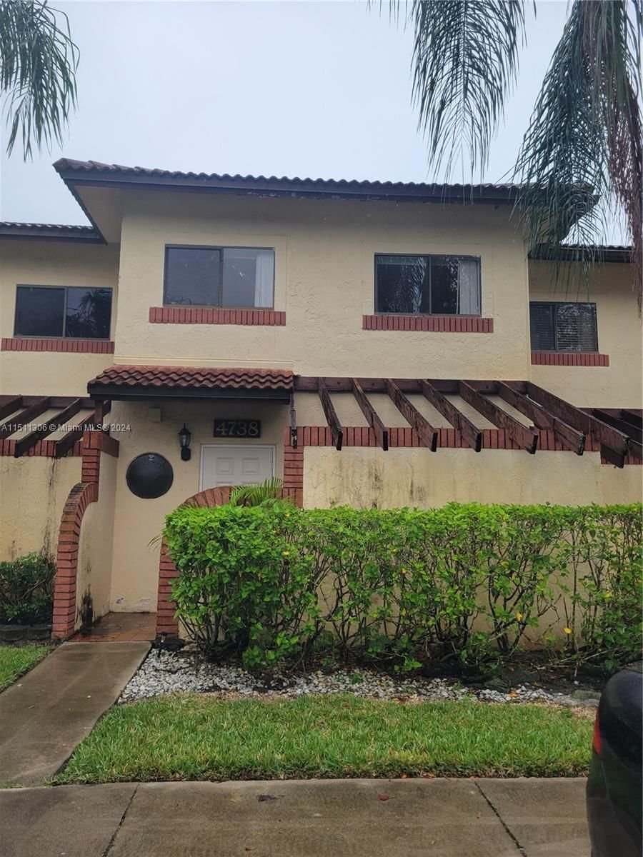 Real estate property located at 4738 89th Ave #4738, Broward County, SPRINGTREE LAKES, Sunrise, FL