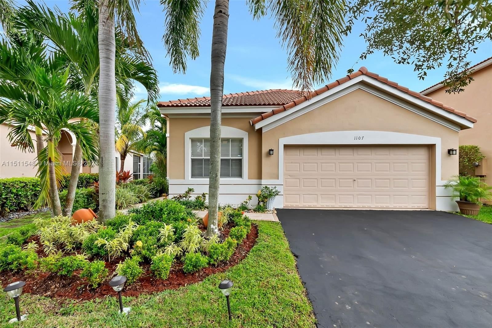 Real estate property located at 1107 Tupelo Way, Broward County, SECTOR 2-PARCELS 1 2 3 4, Weston, FL