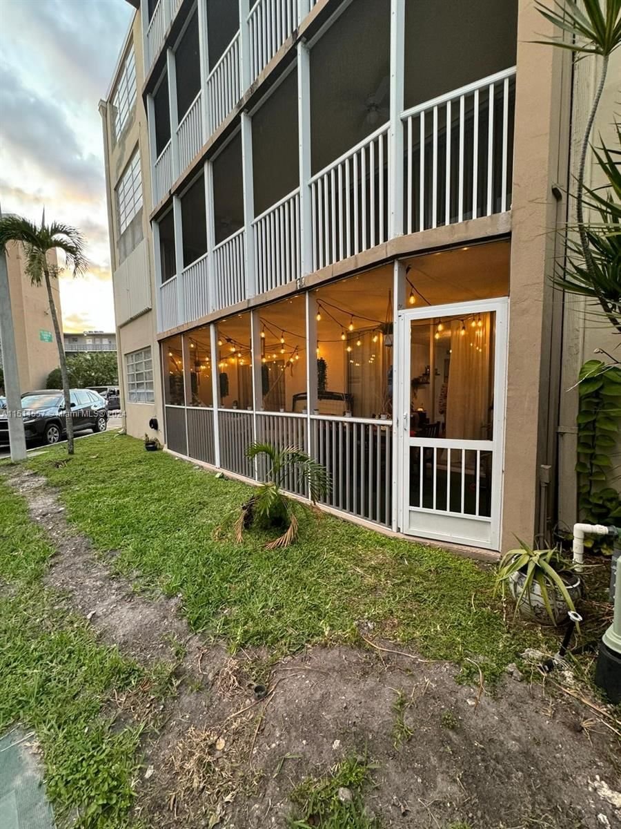 Real estate property located at 1680 191st St #112-2, Miami-Dade County, JADE WINDS GROUP ALLAMAND, Miami, FL