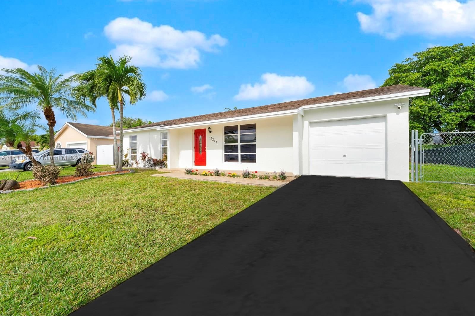 Real estate property located at 13243 255th Ter, Miami-Dade County, MEADOW WOOD MANOR SEC 6, Homestead, FL