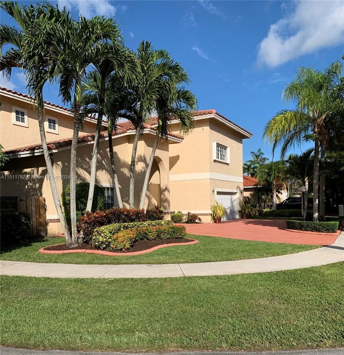 Real estate property located at 12491 97 ST, Miami-Dade County, BRANDON ESTATES, Miami, FL