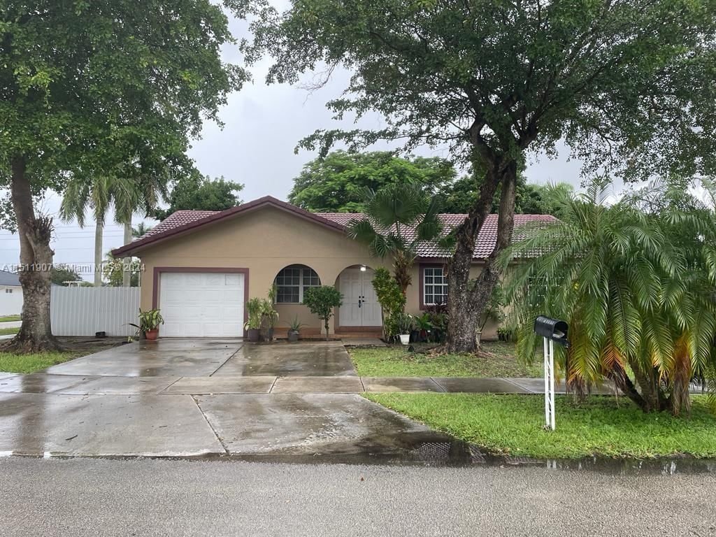 Real estate property located at 15430 146th Ave, Miami-Dade County, SOUTH LANDING ESTATES, Miami, FL