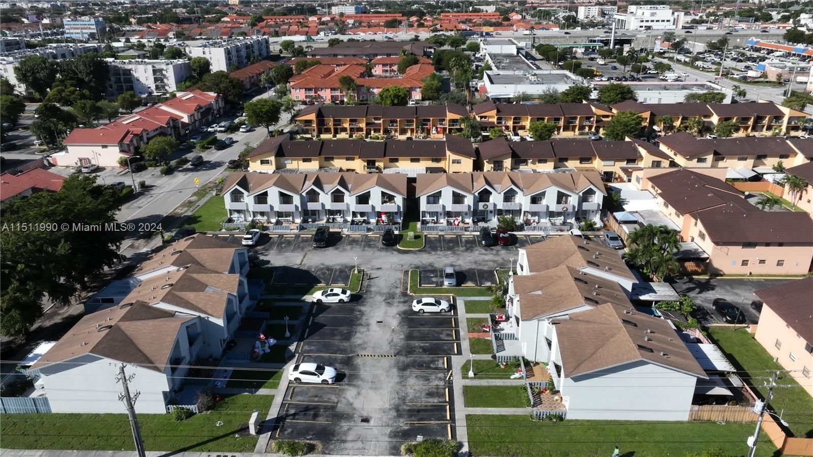 Real estate property located at 5826 18th Ave #103-1, Miami-Dade County, RAINBOW TOWNHOME CONDO, Hialeah, FL