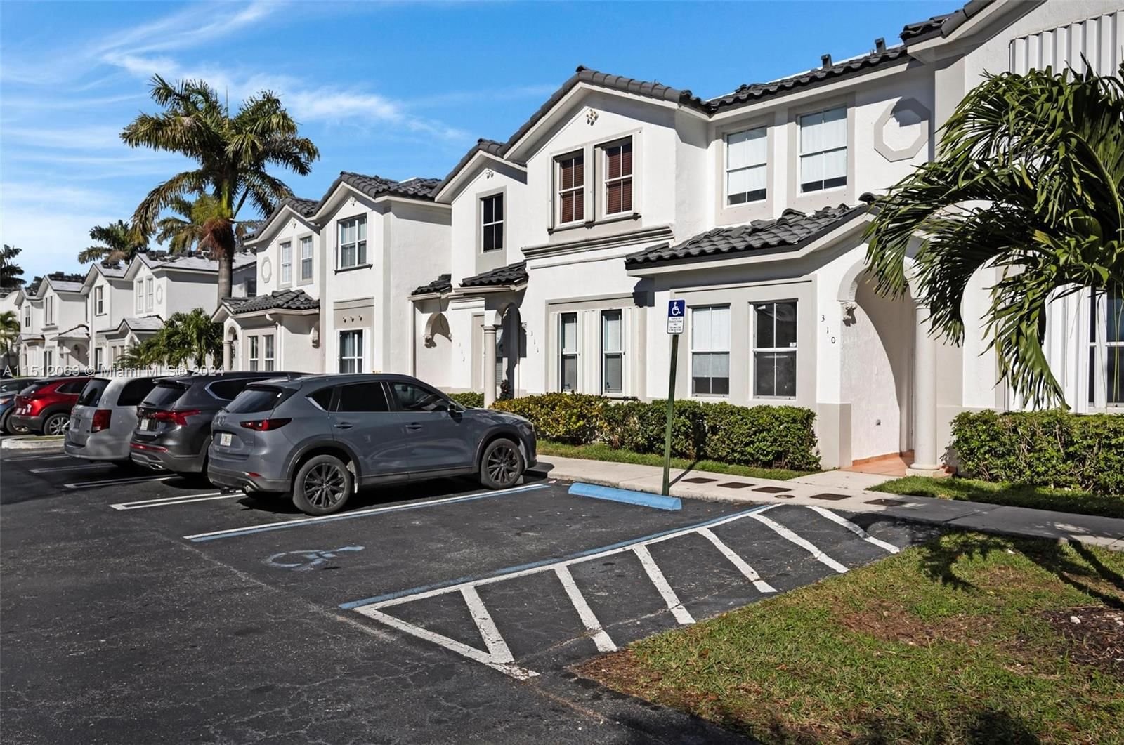 Real estate property located at 5420 107th Ave #310, Miami-Dade County, COSTA LINDA CONDO, Doral, FL
