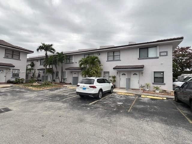 Real estate property located at 200 113th Ave #203, Miami-Dade County, LAS VILLAS DE VALENCIA CO, Sweetwater, FL