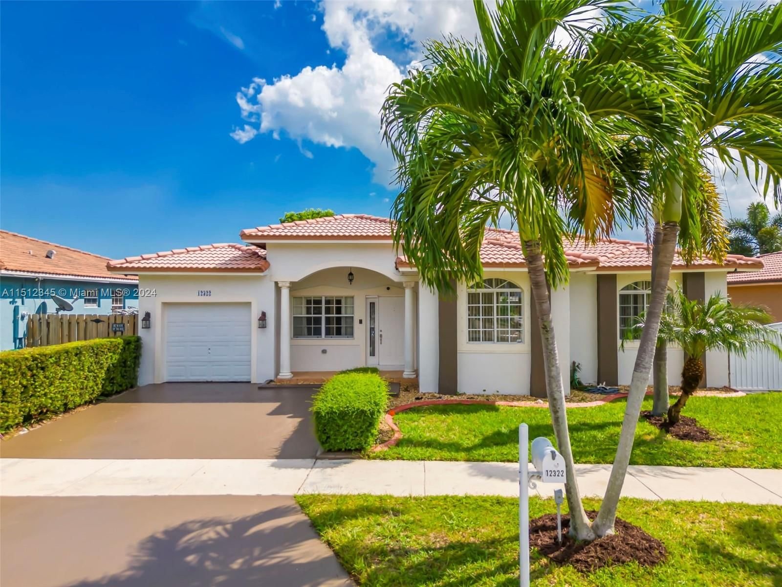 Real estate property located at 12322 213th Ter, Miami-Dade County, JESSLYN SUBDIVISION, Miami, FL