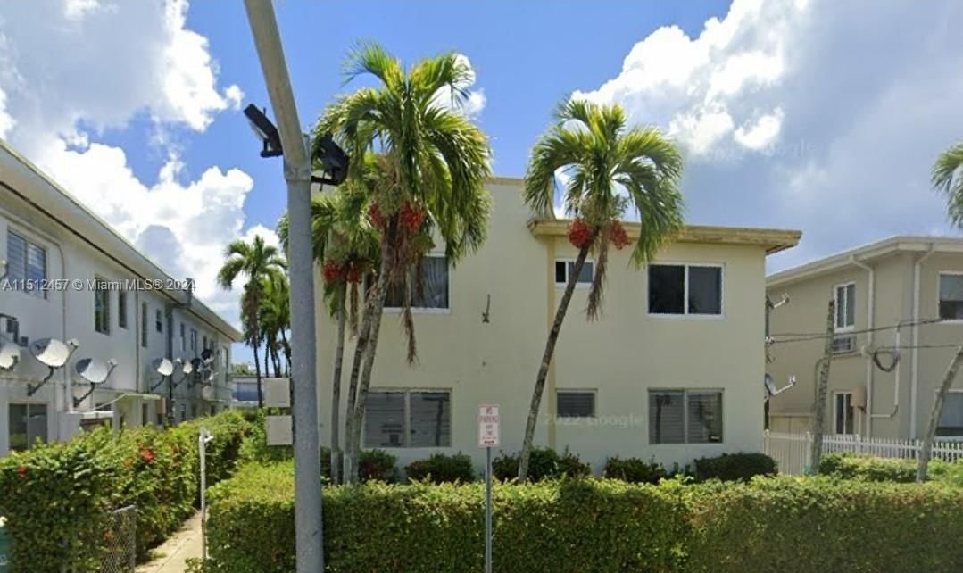 Real estate property located at 7711 Dickens Ave #3, Miami-Dade County, 7711 DICKENS AVE CONDO, Miami Beach, FL