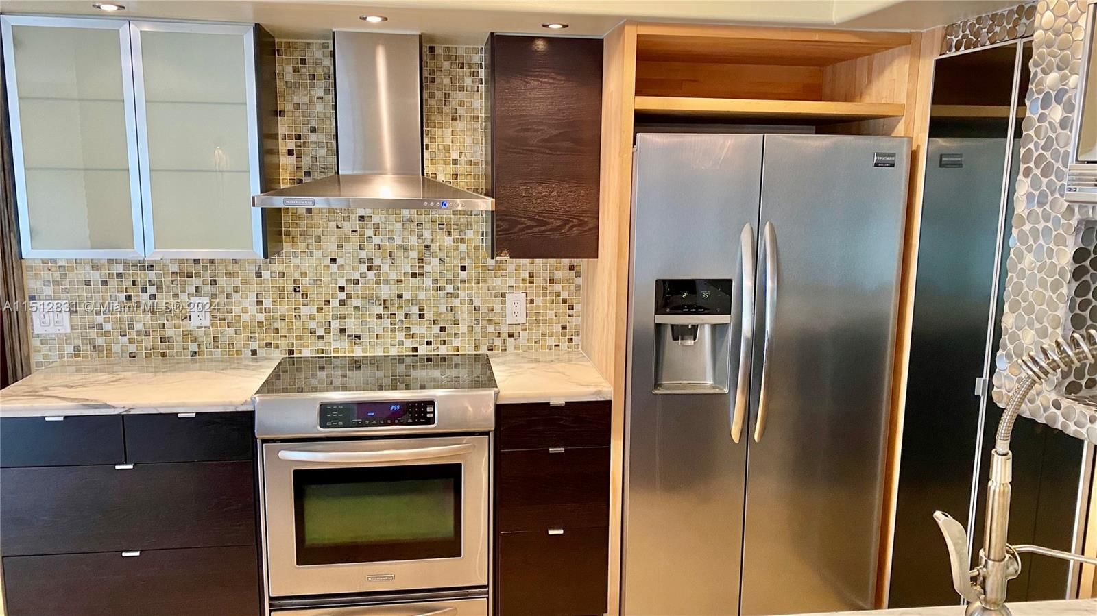 Real estate property located at 470 Park Rd #7-107, Broward, Pinehurst Club Condo, Hollywood, FL
