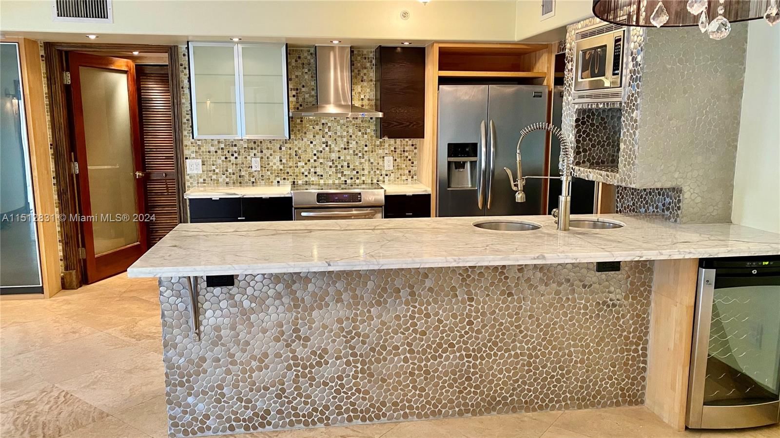 Real estate property located at 470 Park Rd #7-107, Broward, Pinehurst Club Condo, Hollywood, FL