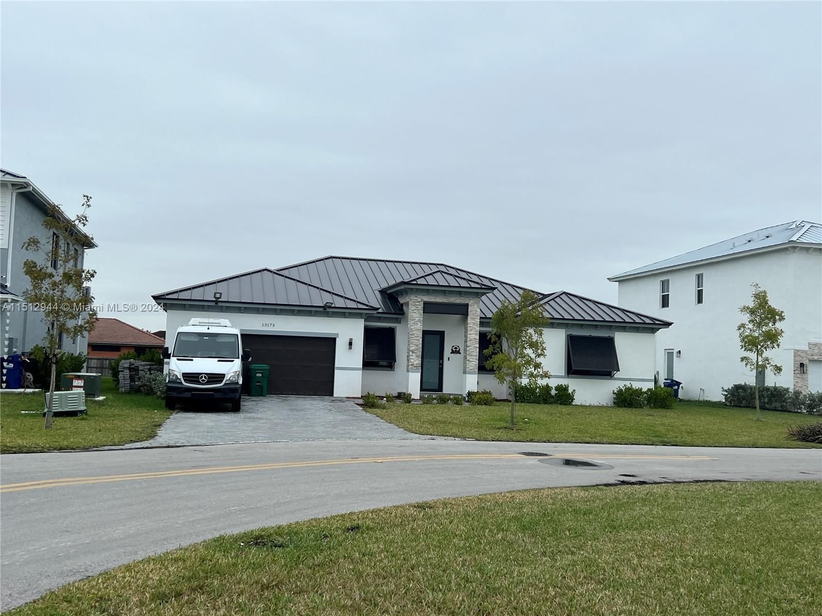 Real estate property located at 13173 221st St Rd, Miami-Dade County, TRIANGLE OAKS, Miami, FL